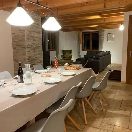 16 Pers Proche Des Pistes Chalet